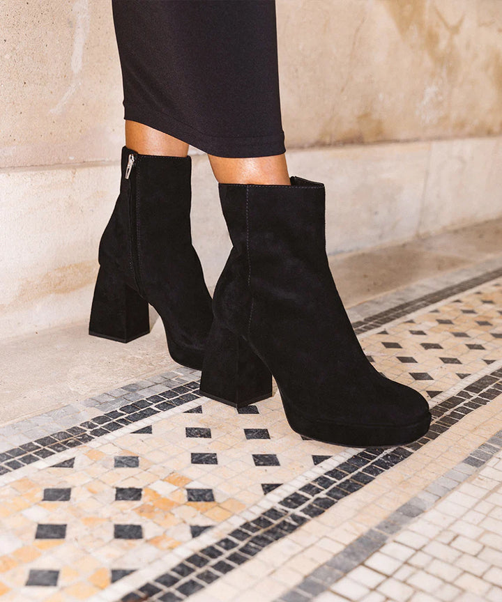 Dolce Vita Ulysses Boots- Black