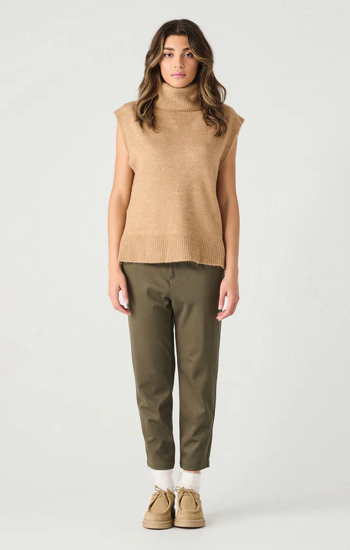 Turtleneck Vest - Camel